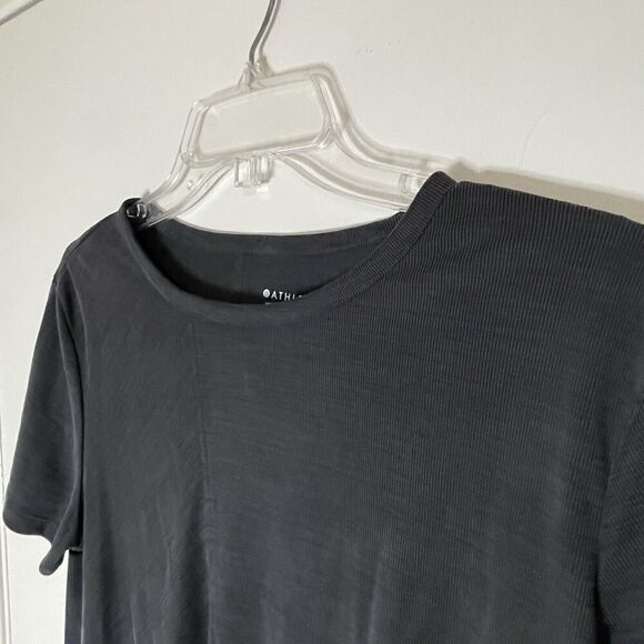 NEW! ATHLETA gray asymmetrical crew neck relaxed tshirt size Medium $65 - Picture 3 of 7